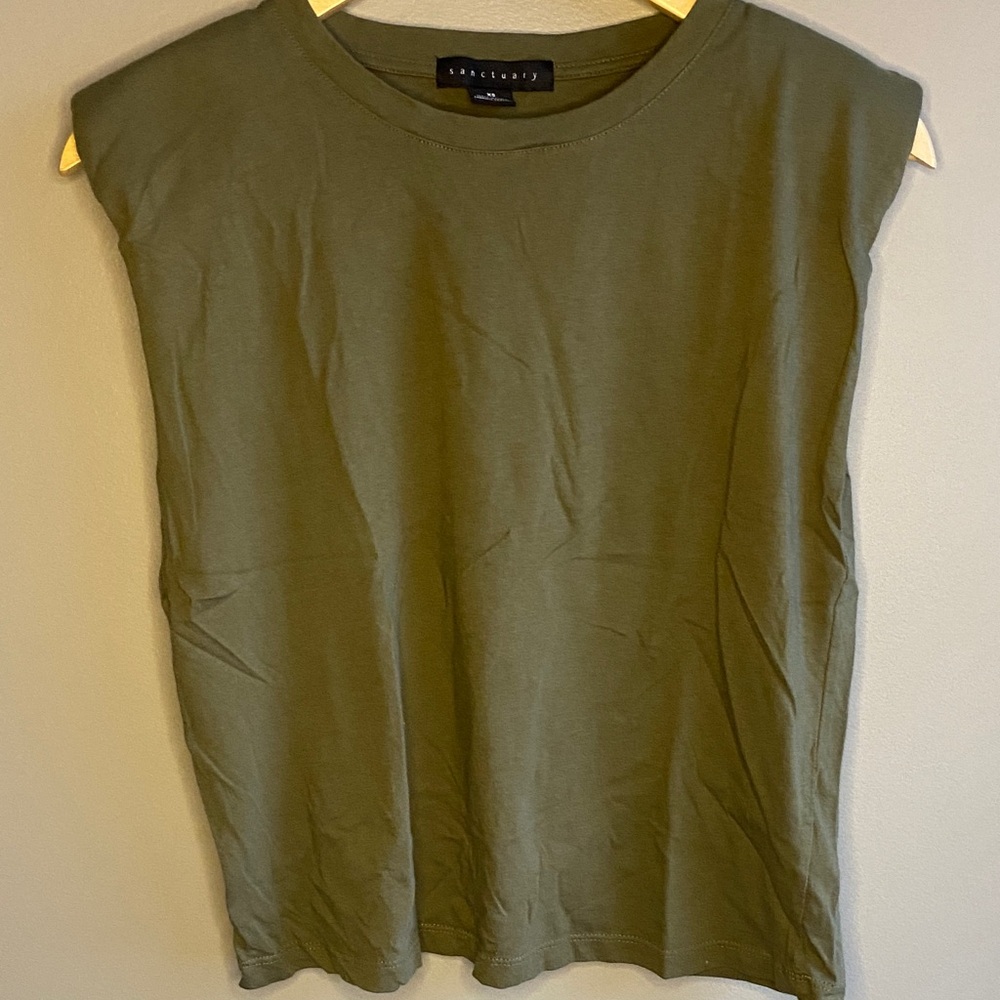 Sanctuary Olive Green Muscle Tee (Size XS, EUC)